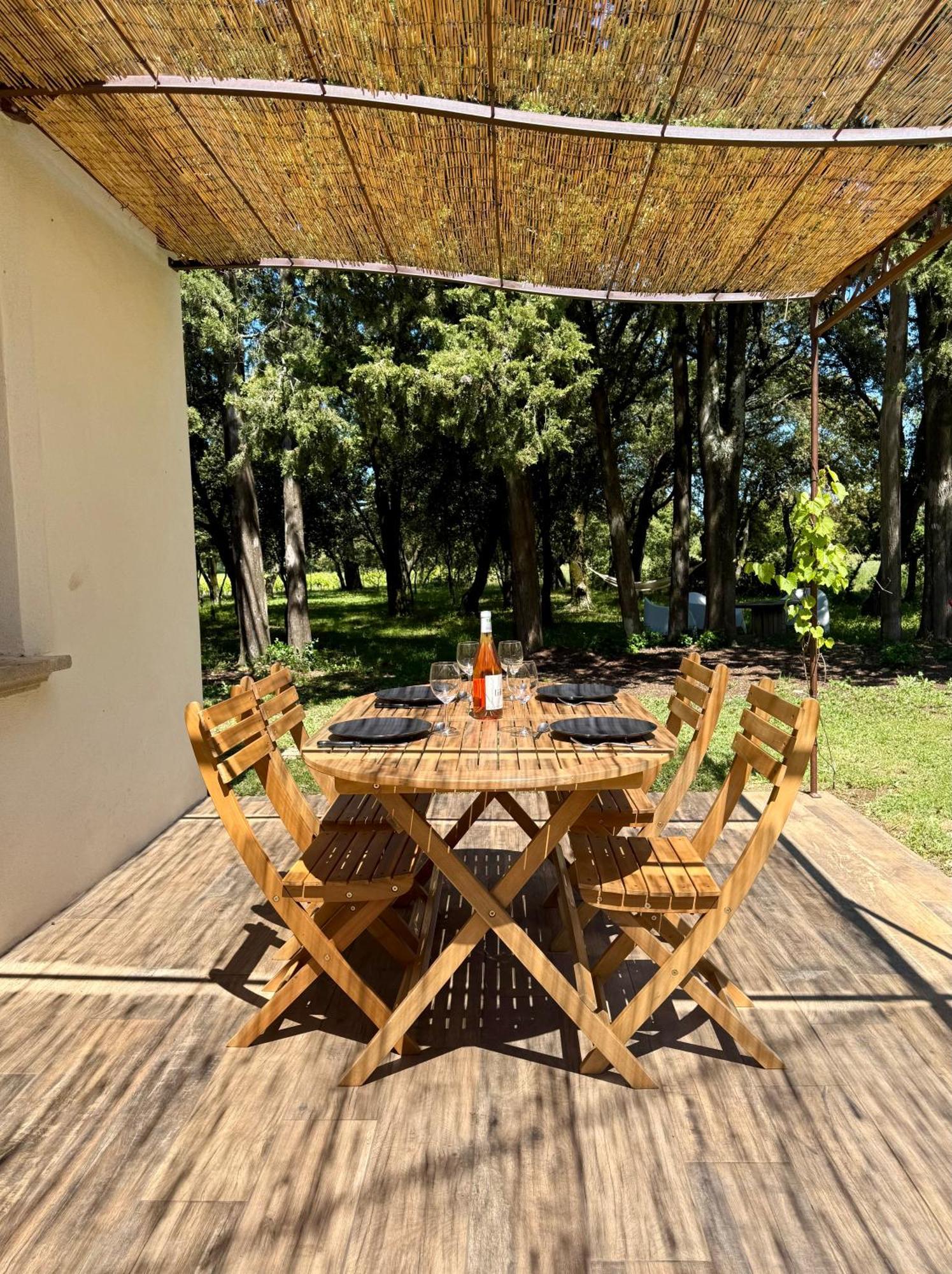 Maisonnette Avec Petite Foret Valréas Esterno foto